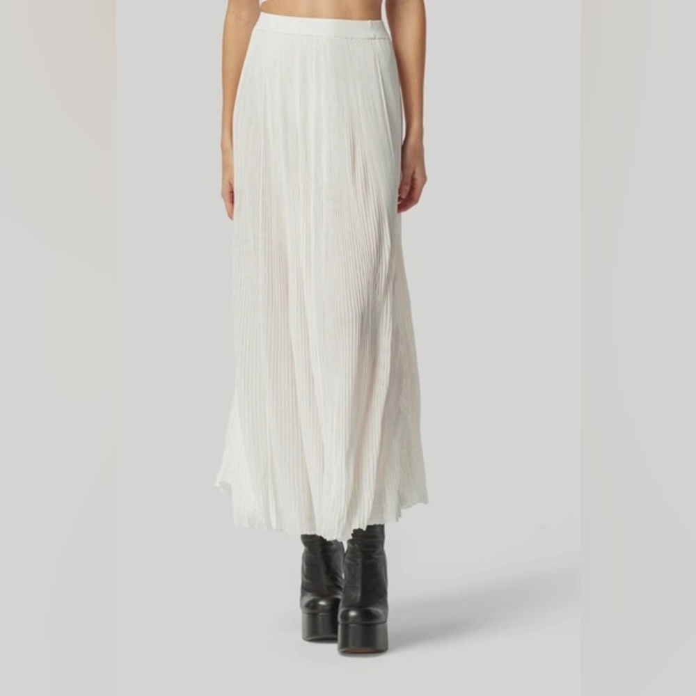 Altuzarra "Evvia" ribbed knit skirt
Natural white
Size medium